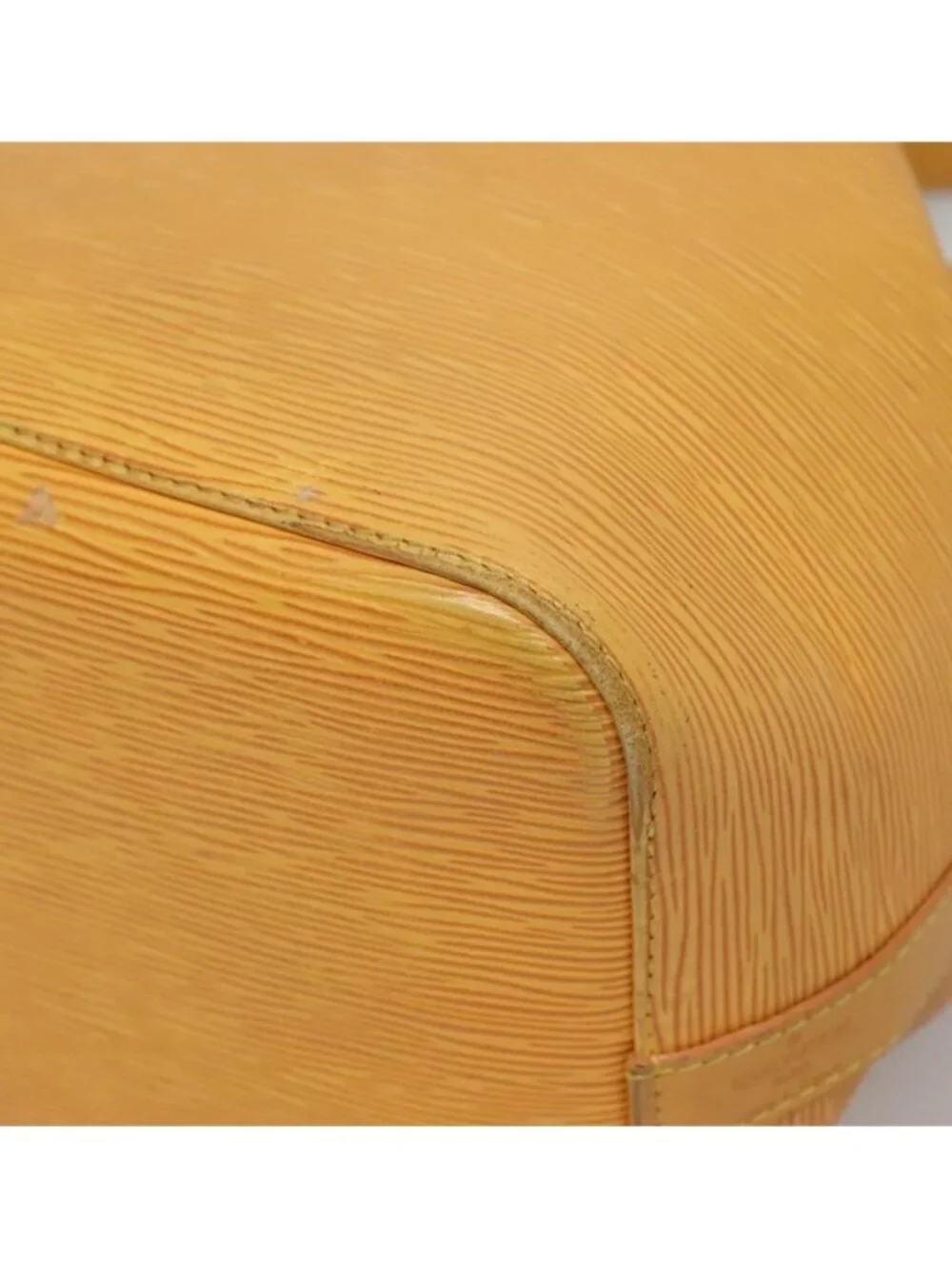 Authentic LOUIS VUITTON Epi Petit Noe Shoulder Bag Yellow M44109 LV